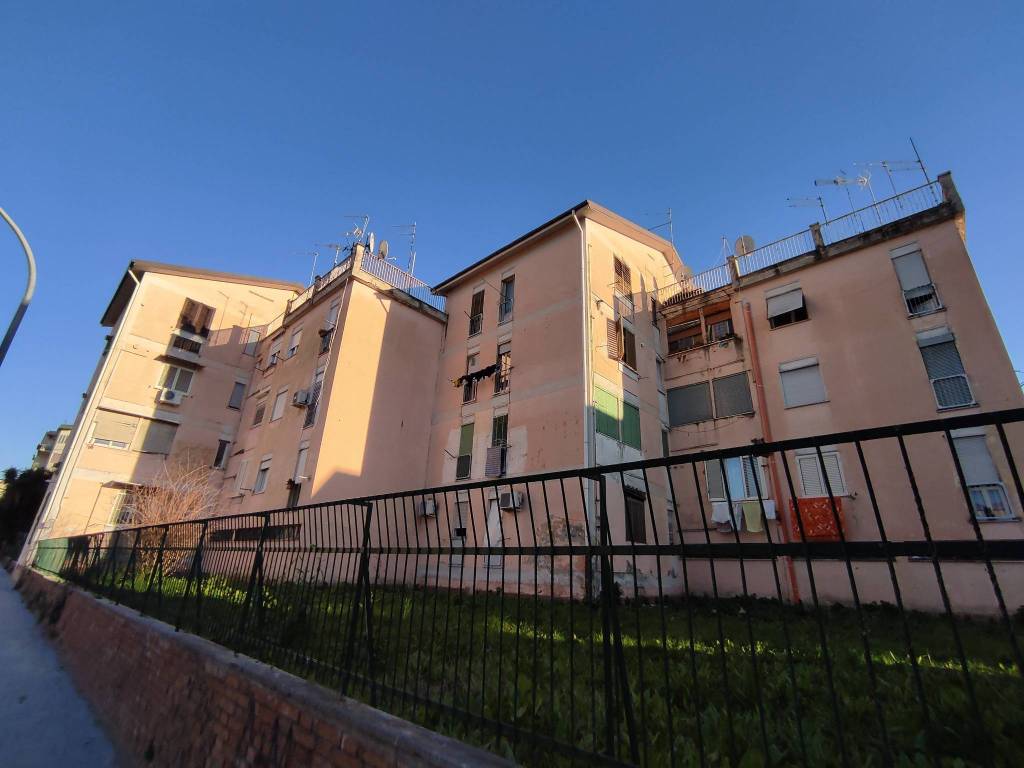 appartamento in vendita a Caserta in zona Acquaviva