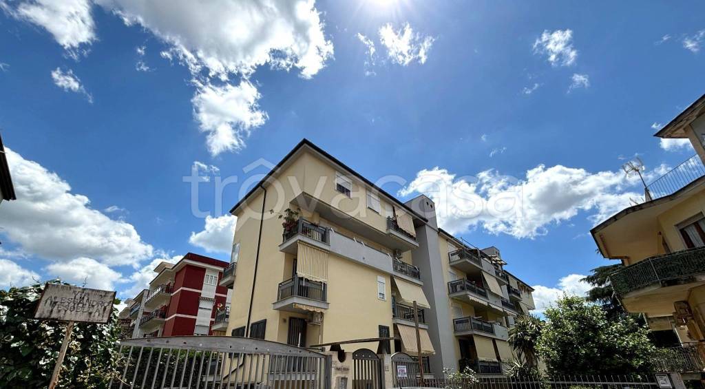appartamento in vendita a Caserta in zona Centurano/Cerasole