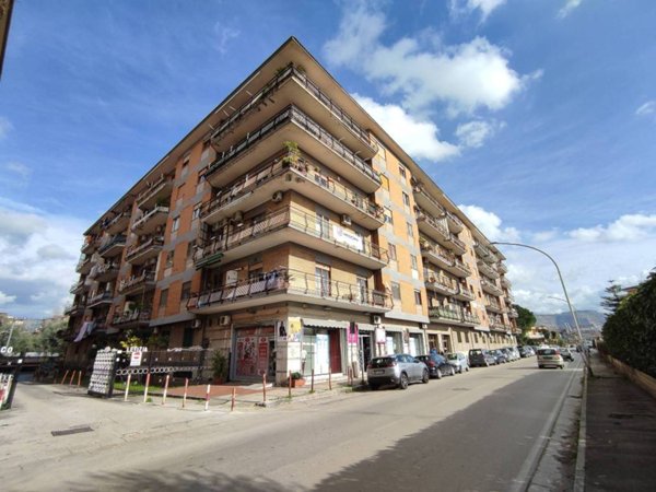 appartamento in vendita a Caserta in zona Acquaviva