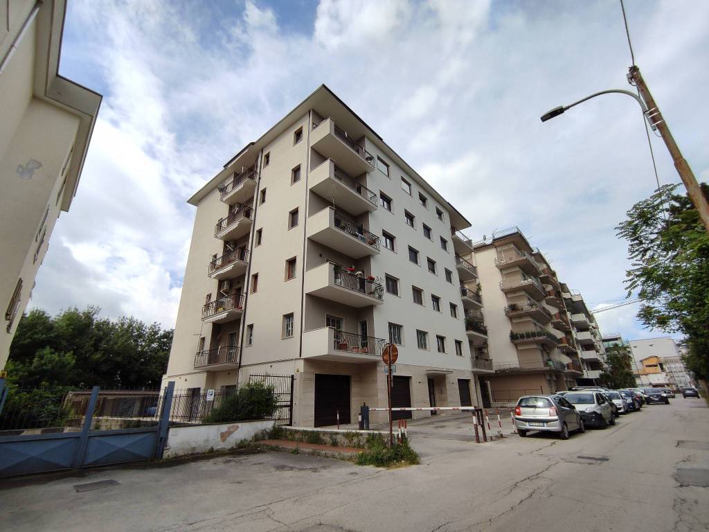 appartamento in vendita a Caserta in zona Falciano