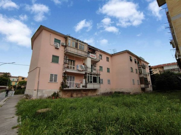appartamento in vendita a Caserta in zona Acquaviva