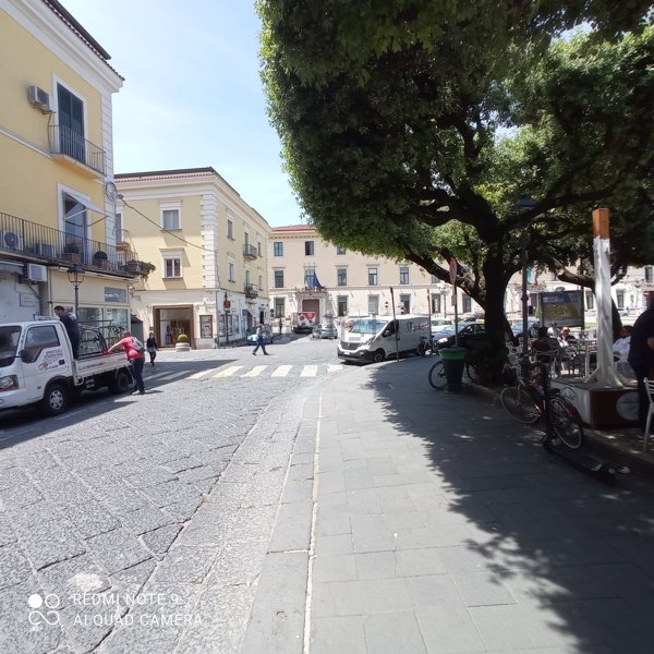 locale commerciale in vendita a Caserta