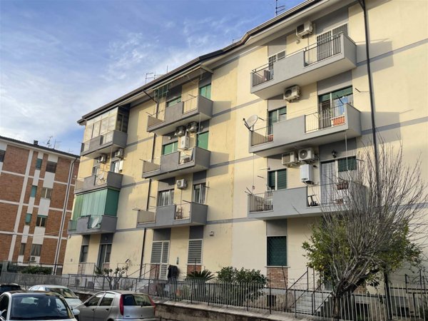 appartamento in vendita a Caserta in zona Ospedale