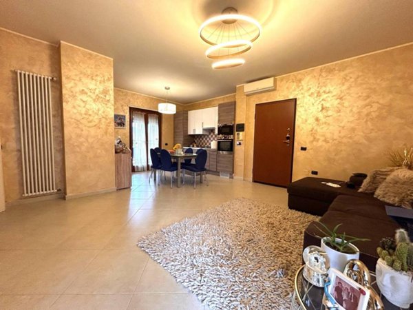 appartamento in vendita a Caserta in zona Acquaviva