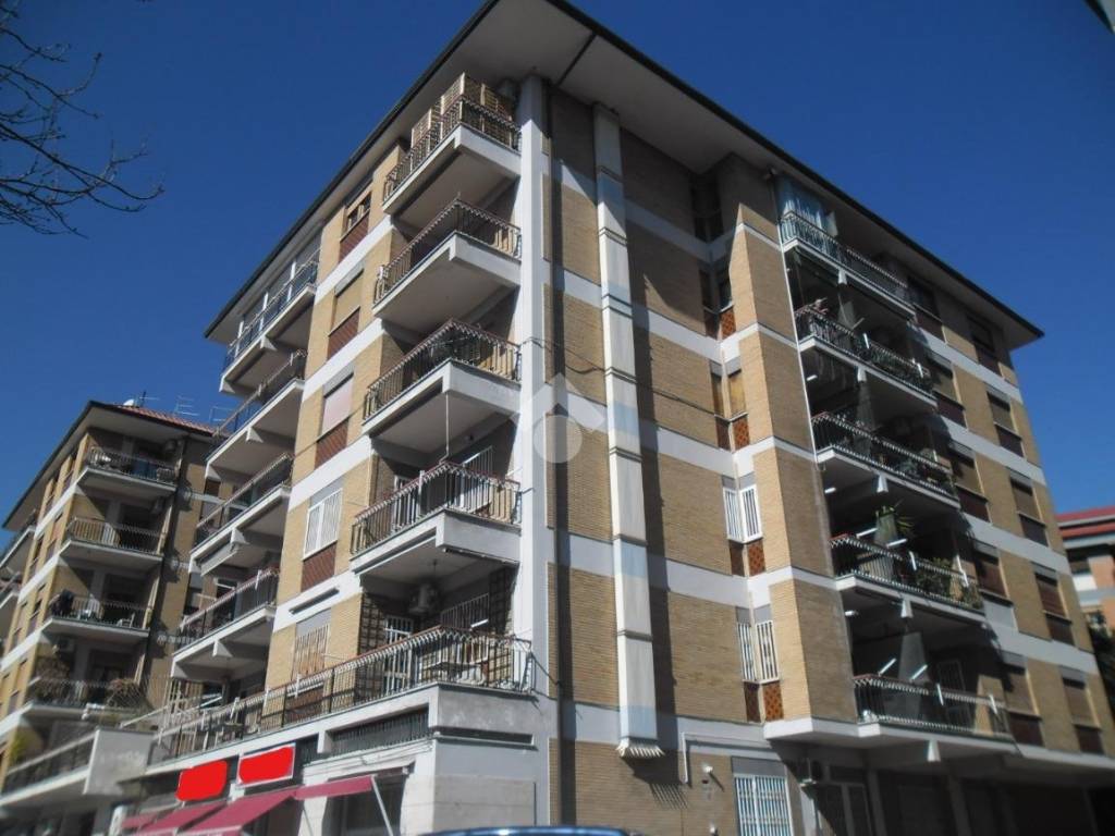 appartamento in vendita a Caserta in zona Acquaviva