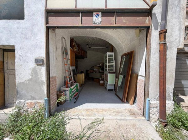 appartamento in vendita a Caserta in zona Acquaviva