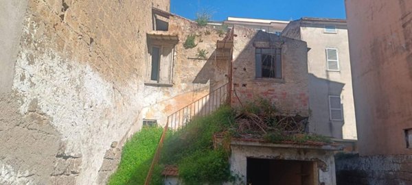 appartamento in vendita a Caserta in zona Acquaviva
