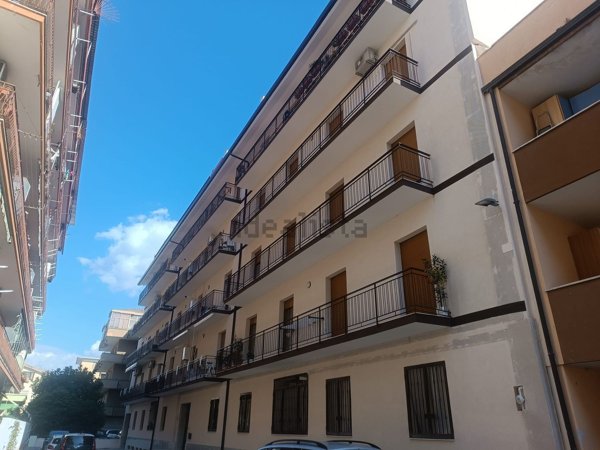 appartamento in vendita a Caserta in zona Acquaviva