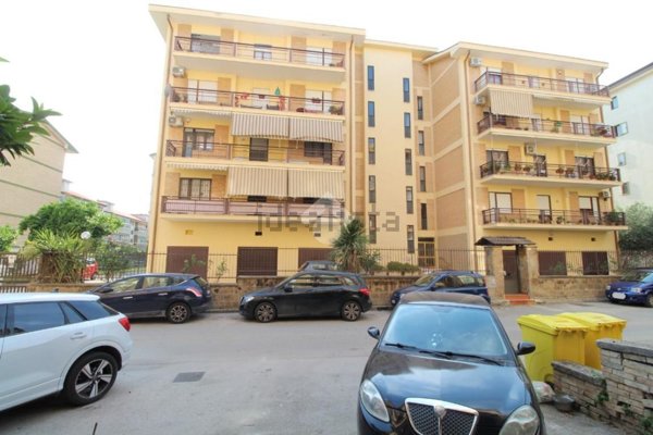 appartamento in vendita a Caserta in zona Michelangelo