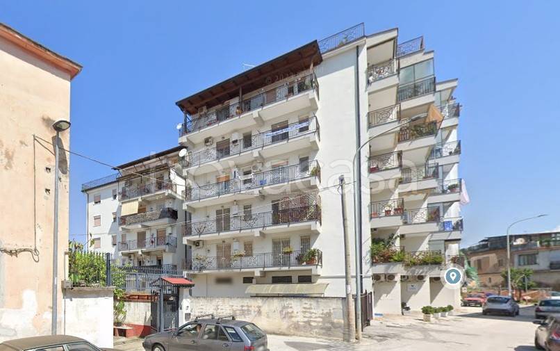 appartamento in vendita a Caserta in zona Falciano