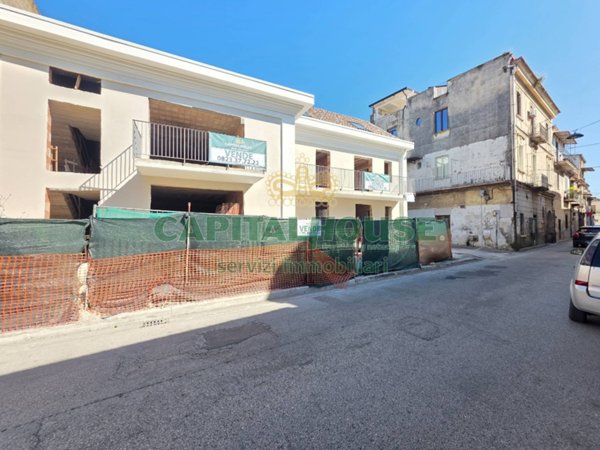 casa indipendente in vendita a Caserta in zona Ospedale