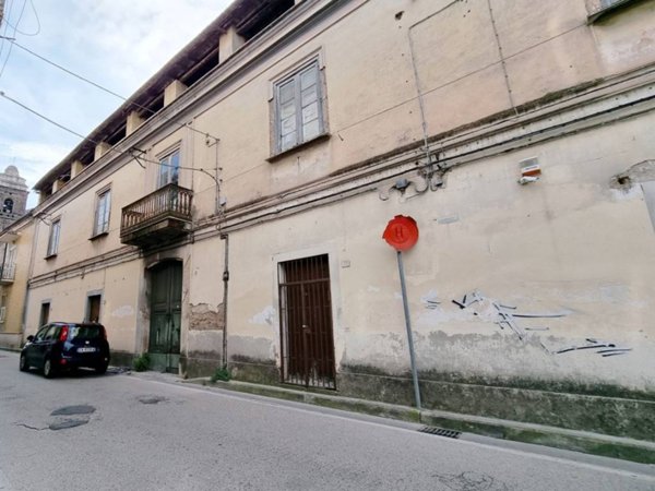 casa indipendente in vendita a Caserta