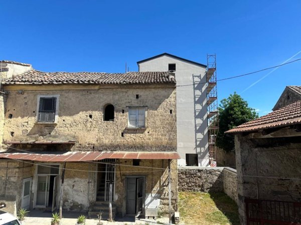 casa indipendente in vendita a Caserta