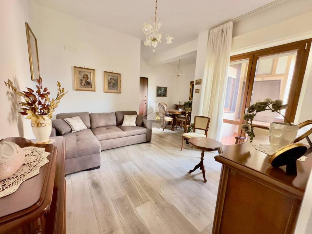 appartamento in vendita a Caserta in zona Acquaviva