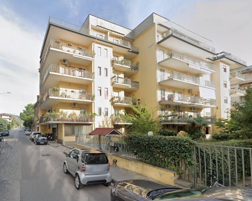 appartamento in vendita a Caserta in zona Acquaviva