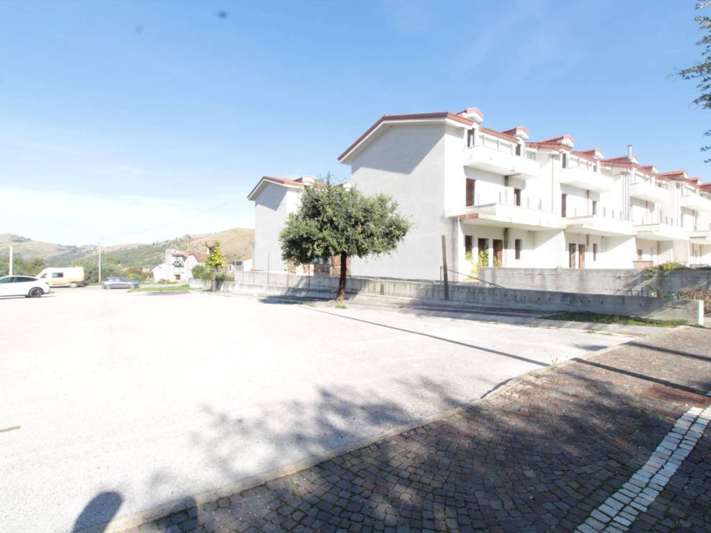 casa indipendente in vendita a Caserta
