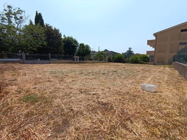 terreno agricolo in vendita a Caserta in zona Ospedale
