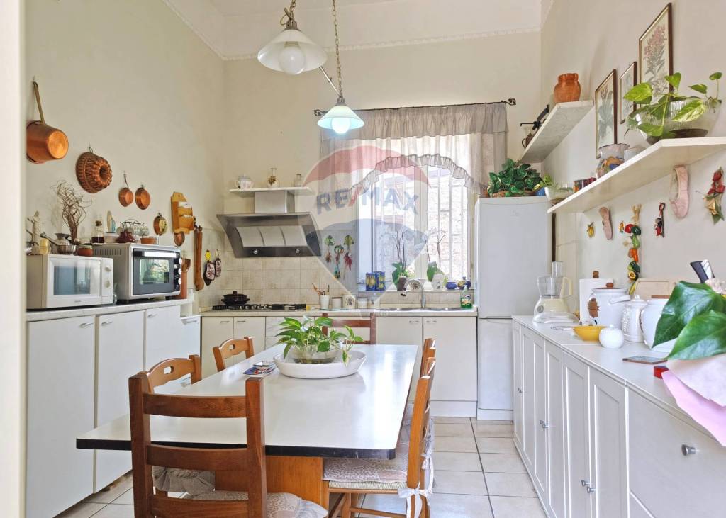 appartamento in vendita a Caserta in zona Casolla