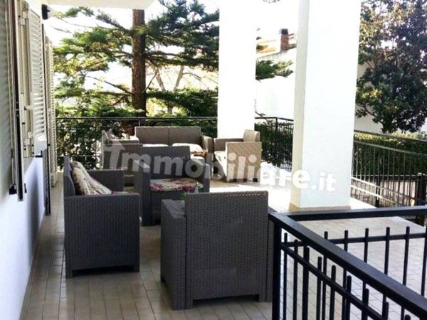 casa indipendente in vendita a Caserta in zona Casola