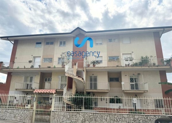 appartamento in vendita a Caserta in zona Falciano