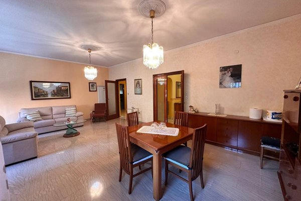appartamento in vendita a Caserta in zona Acquaviva