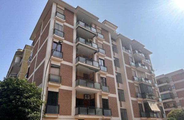 appartamento in vendita a Caserta in zona Acquaviva
