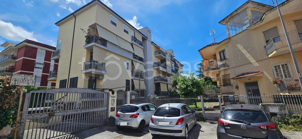 appartamento in vendita a Caserta in zona Centurano/Cerasole