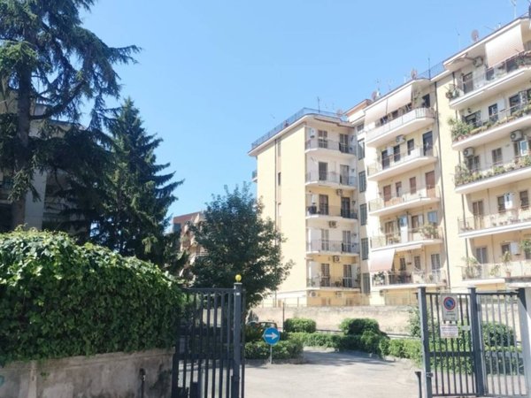 appartamento in vendita a Caserta in zona Acquaviva