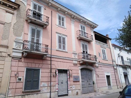 appartamento in vendita a Caserta in zona Acquaviva