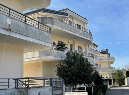 appartamento in vendita a Caserta in zona Pozzovetere