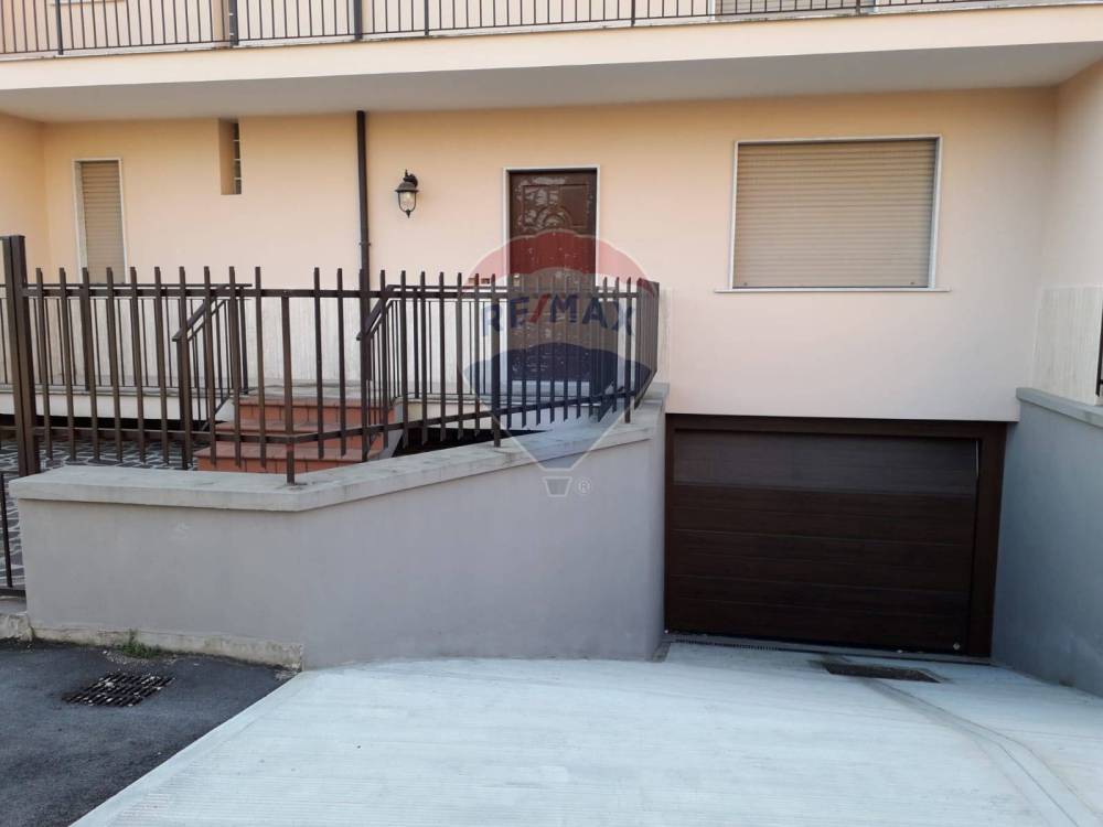 appartamento in vendita a Caserta in zona Falciano