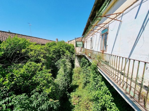 pentavano in vendita a Caserta