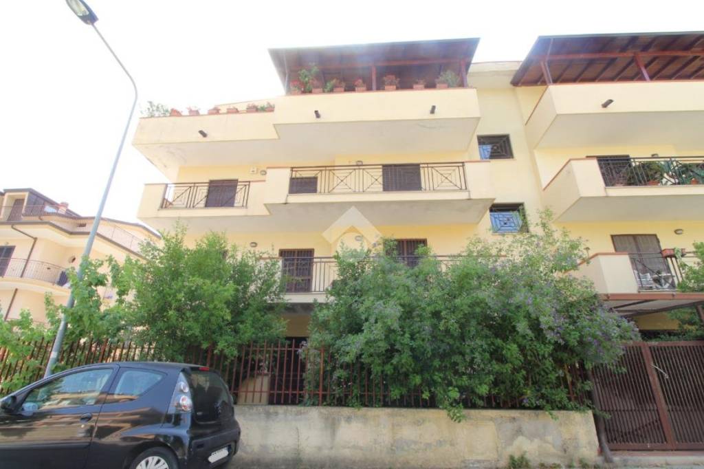 appartamento in vendita a Caserta in zona Briano
