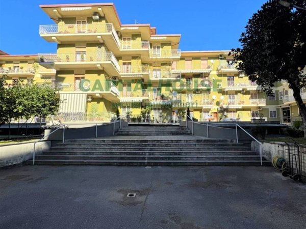 appartamento in vendita a Caserta in zona Acquaviva
