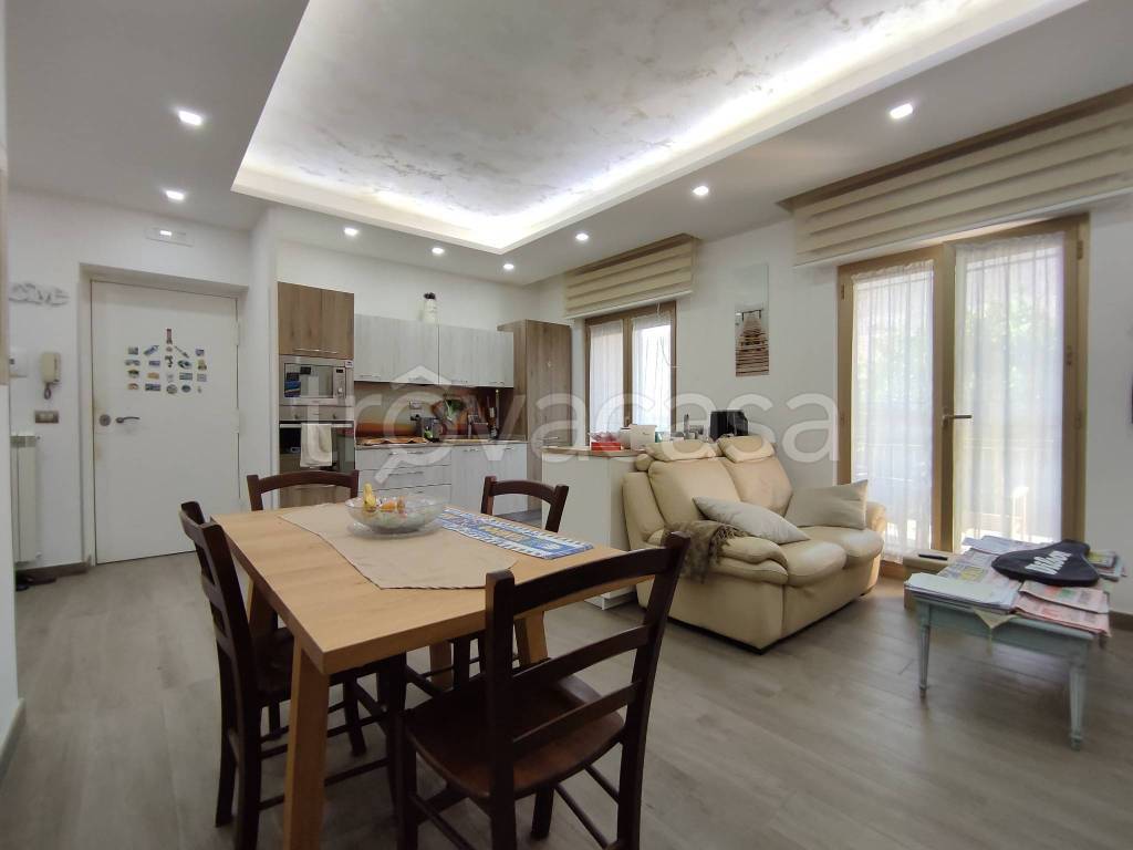 appartamento in vendita a Caserta in zona Acquaviva