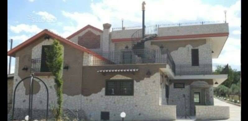 negozio in vendita a Caserta in zona Acquaviva