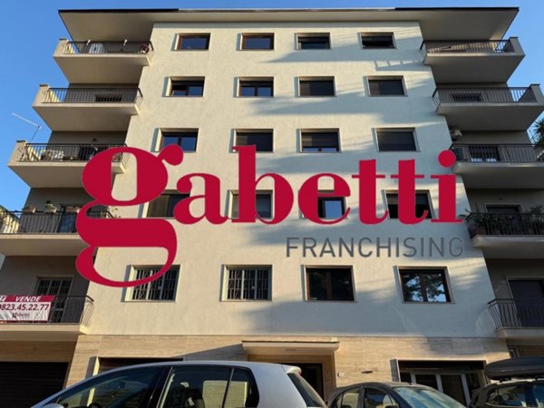 appartamento in vendita a Caserta in zona Acquaviva