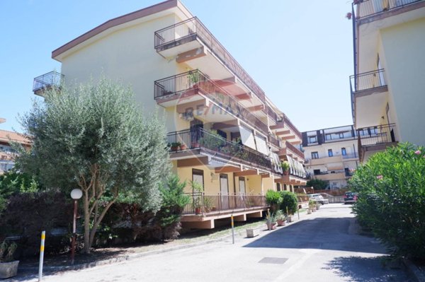 appartamento in vendita a Caserta in zona Acquaviva