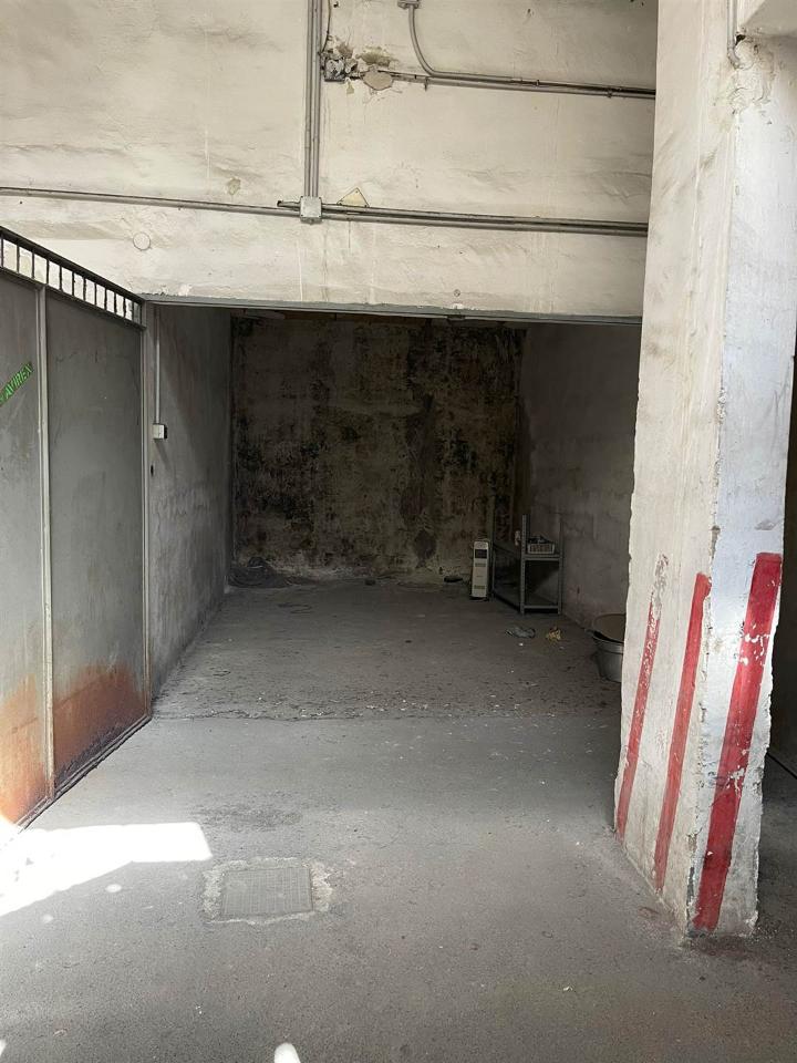 negozio in vendita a Caserta in zona Acquaviva
