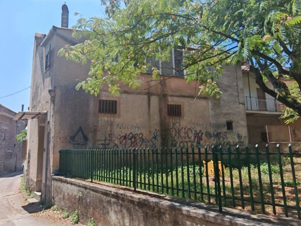 casa indipendente in vendita a Caserta in zona Garzano