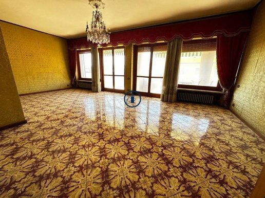 appartamento in vendita a Caserta in zona Acquaviva