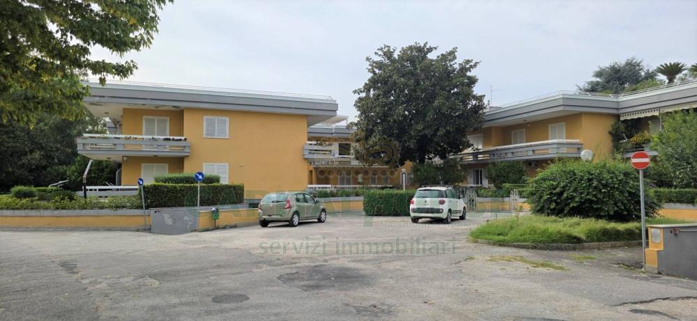 appartamento in vendita a Caserta in zona Acquaviva