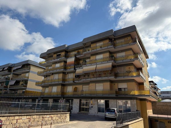 appartamento in vendita a Caserta in zona Acquaviva