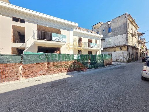 casa indipendente in vendita a Caserta in zona Ospedale