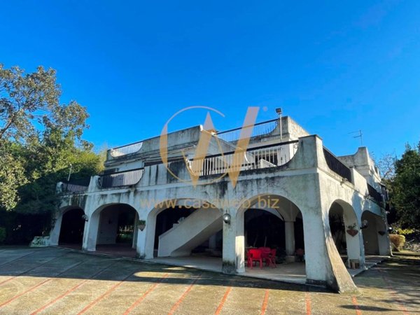 casa indipendente in vendita a Caserta in zona Acquaviva
