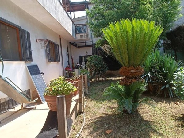 casa indipendente in vendita a Caserta in zona San Clemente