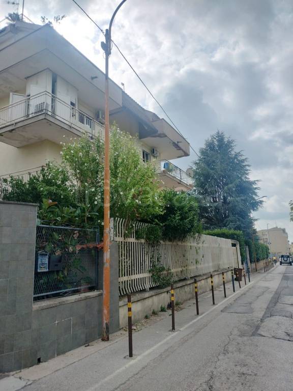 appartamento in vendita a Caserta in zona Falciano