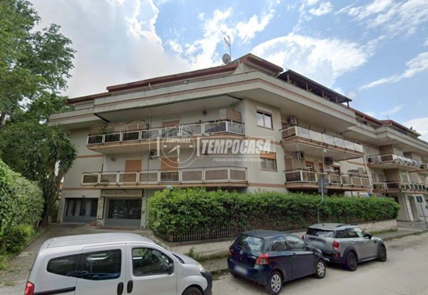 appartamento in vendita a Caserta in zona Acquaviva