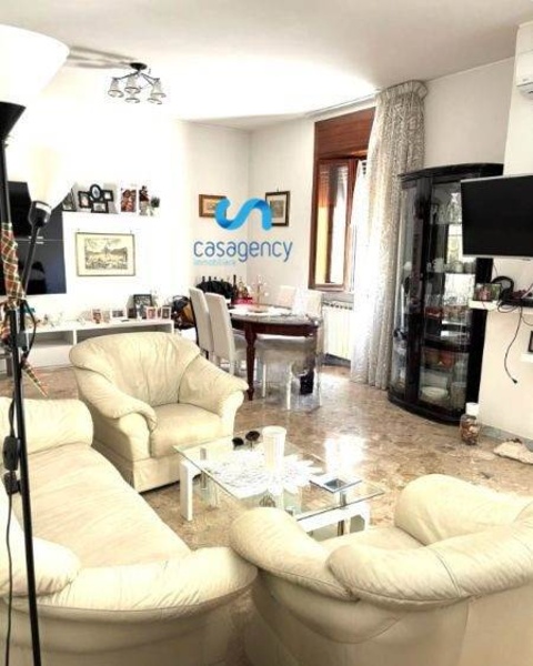 appartamento in vendita a Caserta in zona Acquaviva