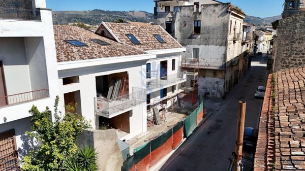 appartamento in vendita a Caserta in zona Acquaviva